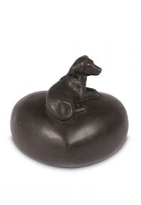 Mini-urne en bronze 'Chien et oreiller'