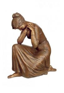 Sculpture funéraire femme endeuillée – édition limitée – 3D, libre, fixation en bas
